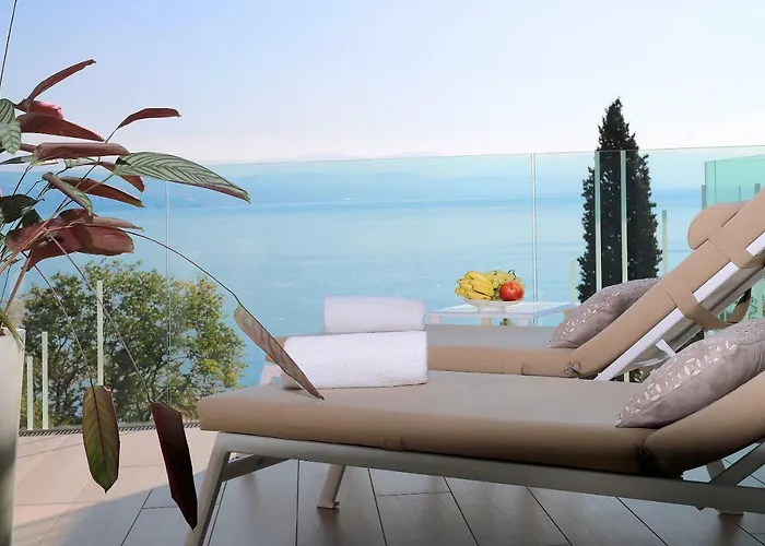 Deluxe With Swimming Pool * Opatija
