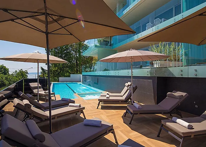 Deluxe With Swimming Pool * Opatija