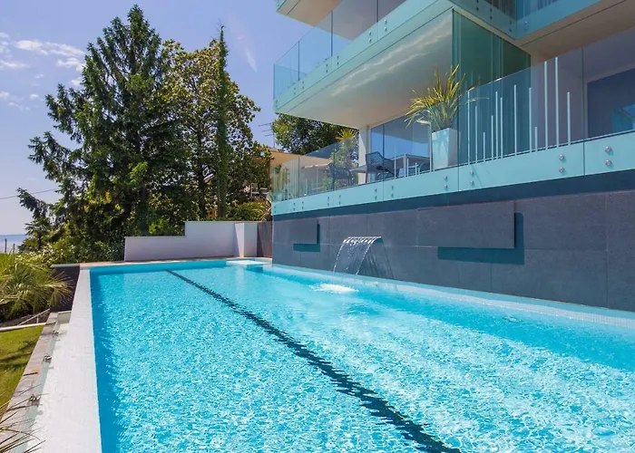Deluxe With Swimming Pool Appartamento Abbazia